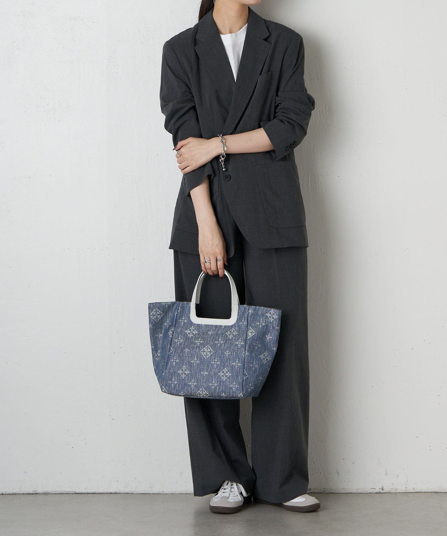 *4-6 WEEKS* (1219) LIMITED EDITION Russet [Denim jacquard] Tote bag Indigo